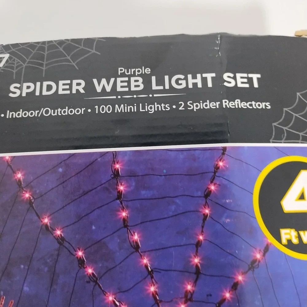100 Ct Spider Web Shape Purple Light Set 2 Spider Reflectors Halloween Decor